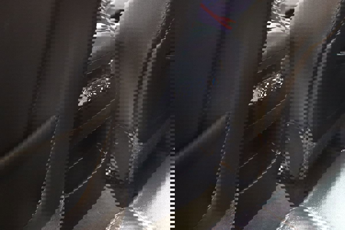 Used 2015 GMC Yukon SLT w/ HD Trailering Package image 59