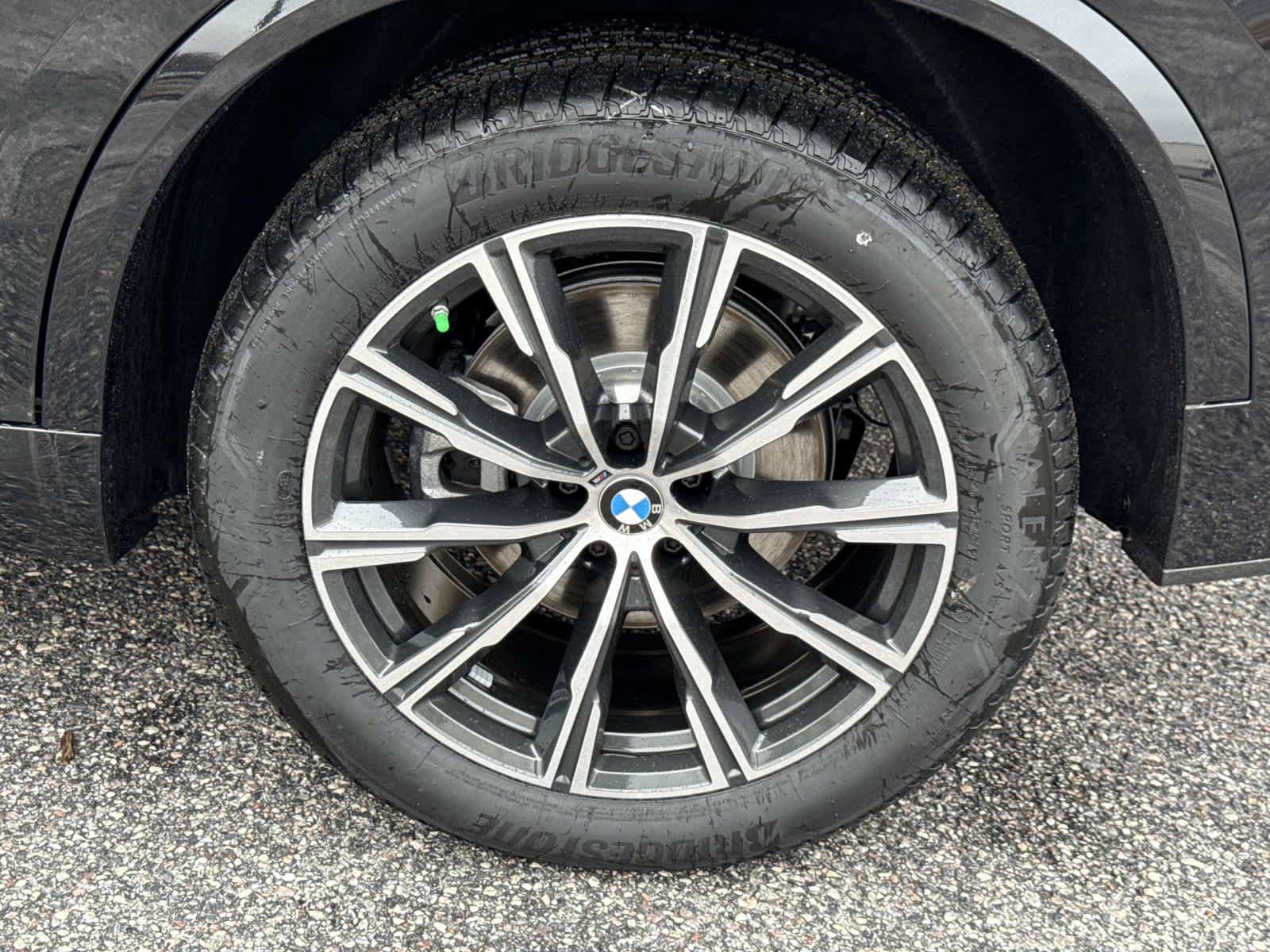 New 2026 BMW X5 xDrive40i w/ M Sport Package AWD/4WD image 12