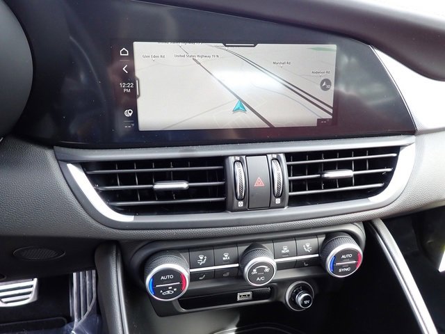 New 2025 Alfa Romeo Giulia Sprint image 18