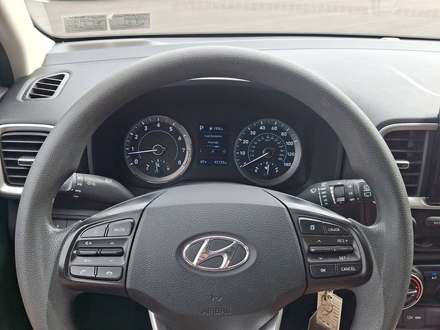 Certified 2022 Hyundai Venue SE FWD image 25