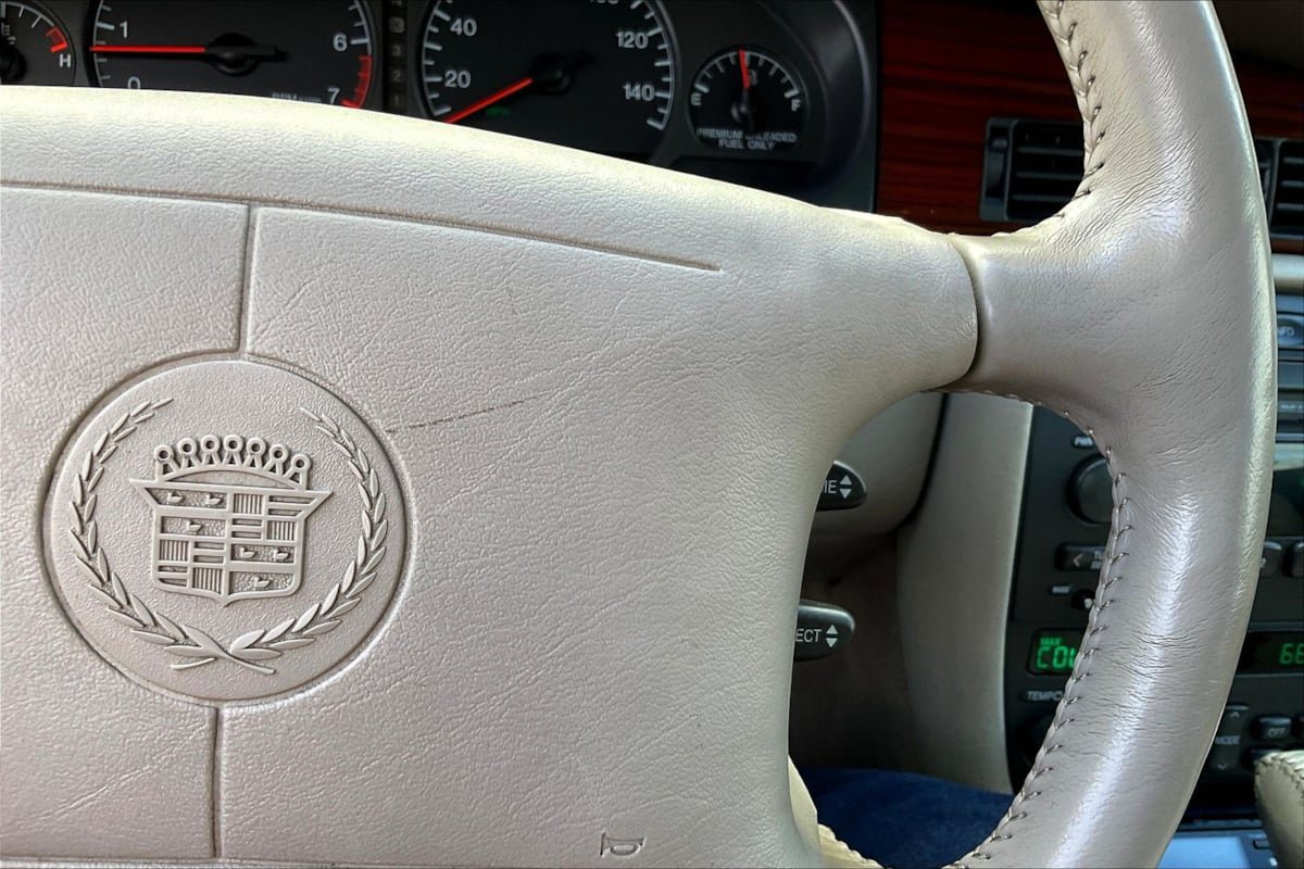 Used 1996 Cadillac Eldorado FWD image 12