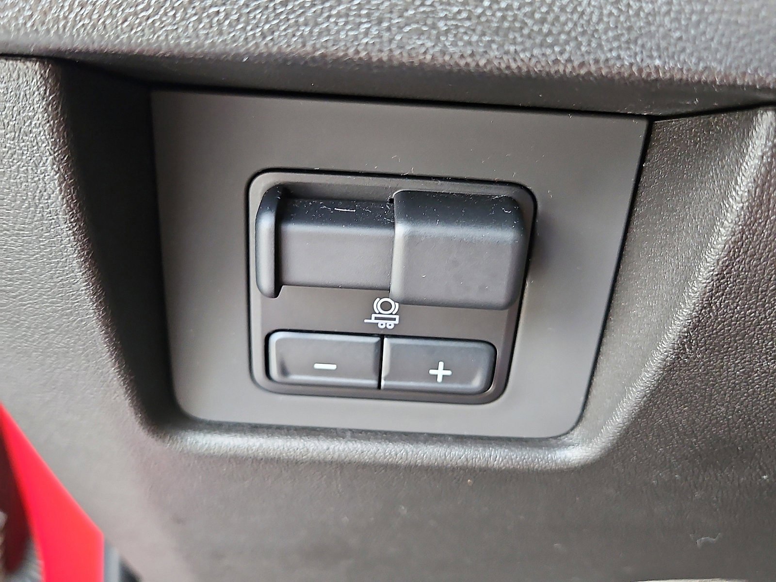 Used 2023 GMC Canyon Elevation w/ Trailering Package RWD image 18
