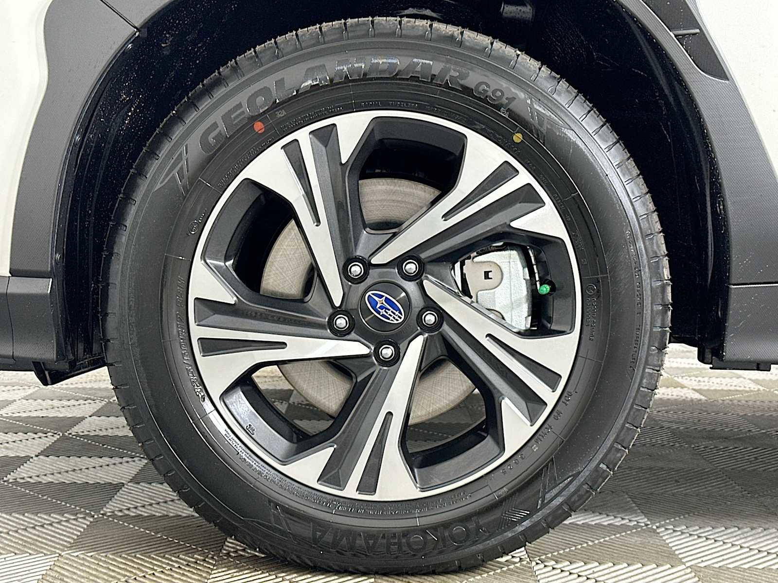 Certified 2025 Subaru Crosstrek 2.0i Premium AWD/4WD image 28