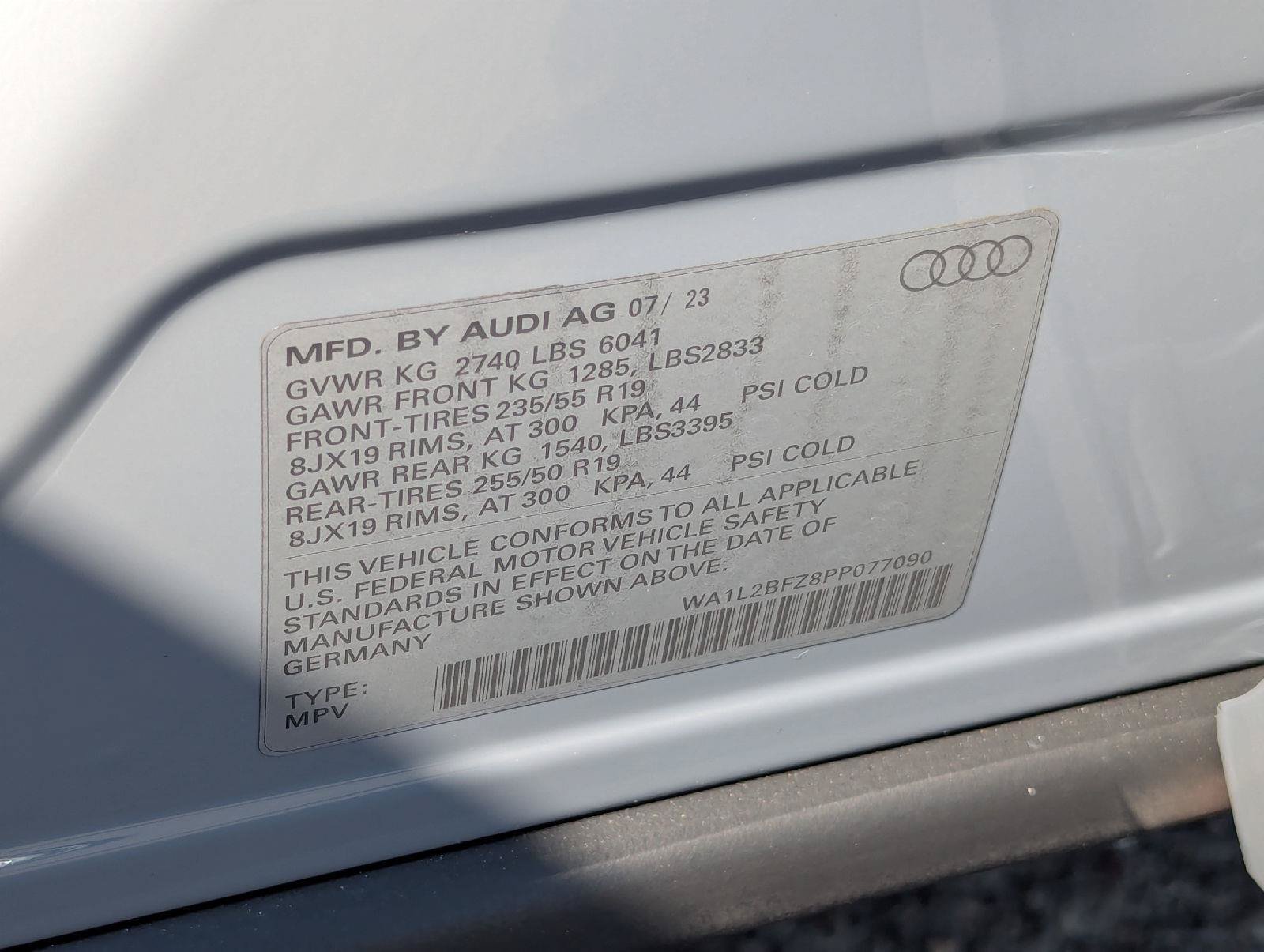 Used 2023 Audi Q4 e-tron Premium Plus AWD/4WD image 43