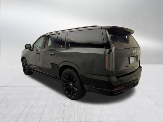 New 2026 Cadillac Escalade ESV Platinum Sport w/ LPO, ONYX Package AWD/4WD image 7