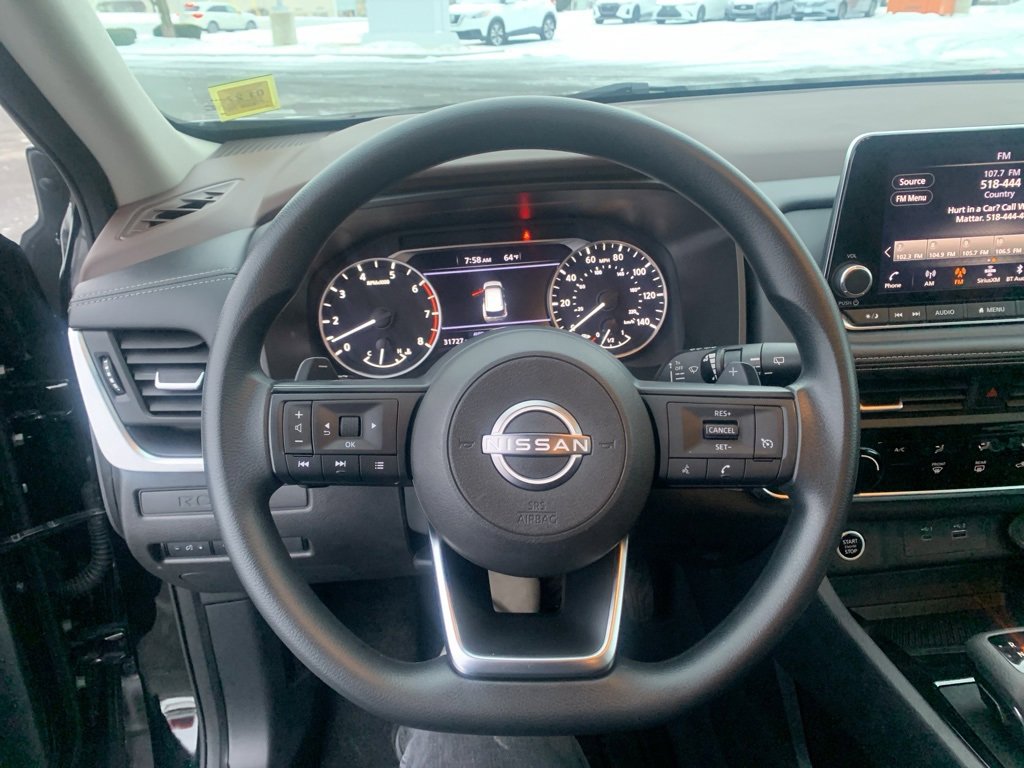 Used 2023 Nissan Rogue S image 19