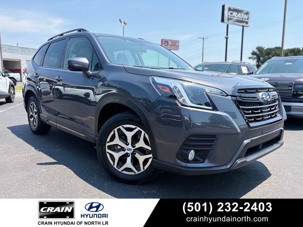 Used 2023 Subaru Forester Premium AWD/4WD image 1
