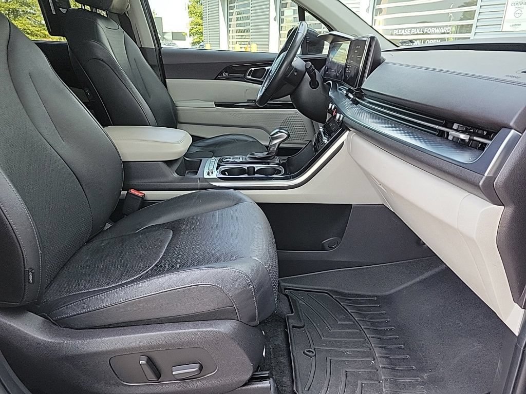 Used 2022 Kia Carnival SX Prestige FWD image 16