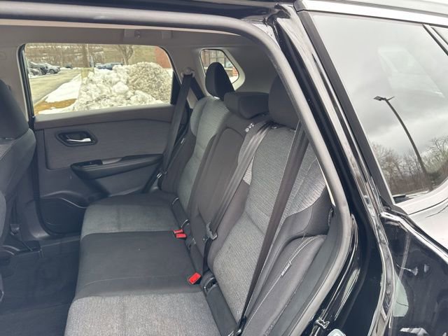 Used 2021 Nissan Rogue SV image 41