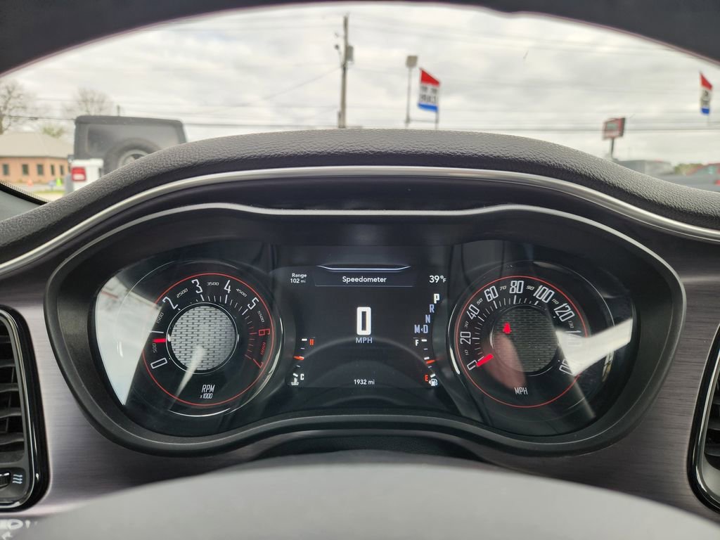 Used 2018 Dodge Challenger R/T Plus RWD image 19