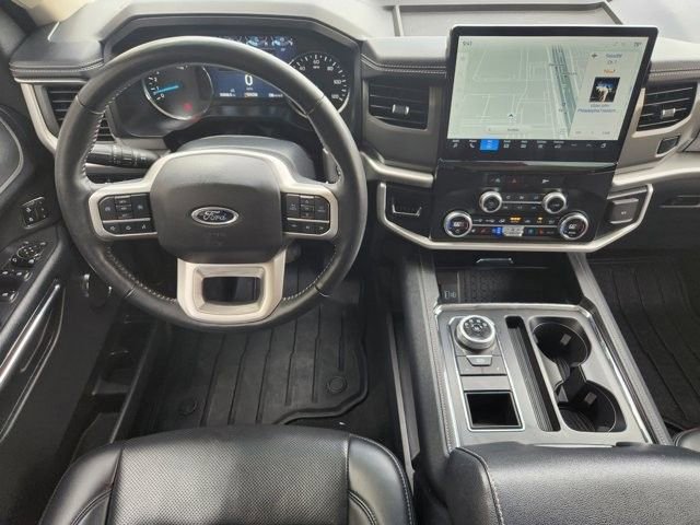 Certified 2024 Ford Expedition XLT image 27