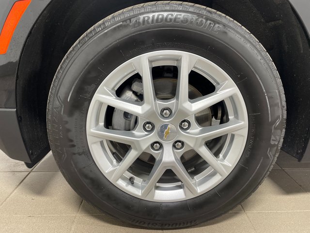 Used 2024 Chevrolet Equinox LT w/ LPO, Floor Liner Package AWD/4WD image 7
