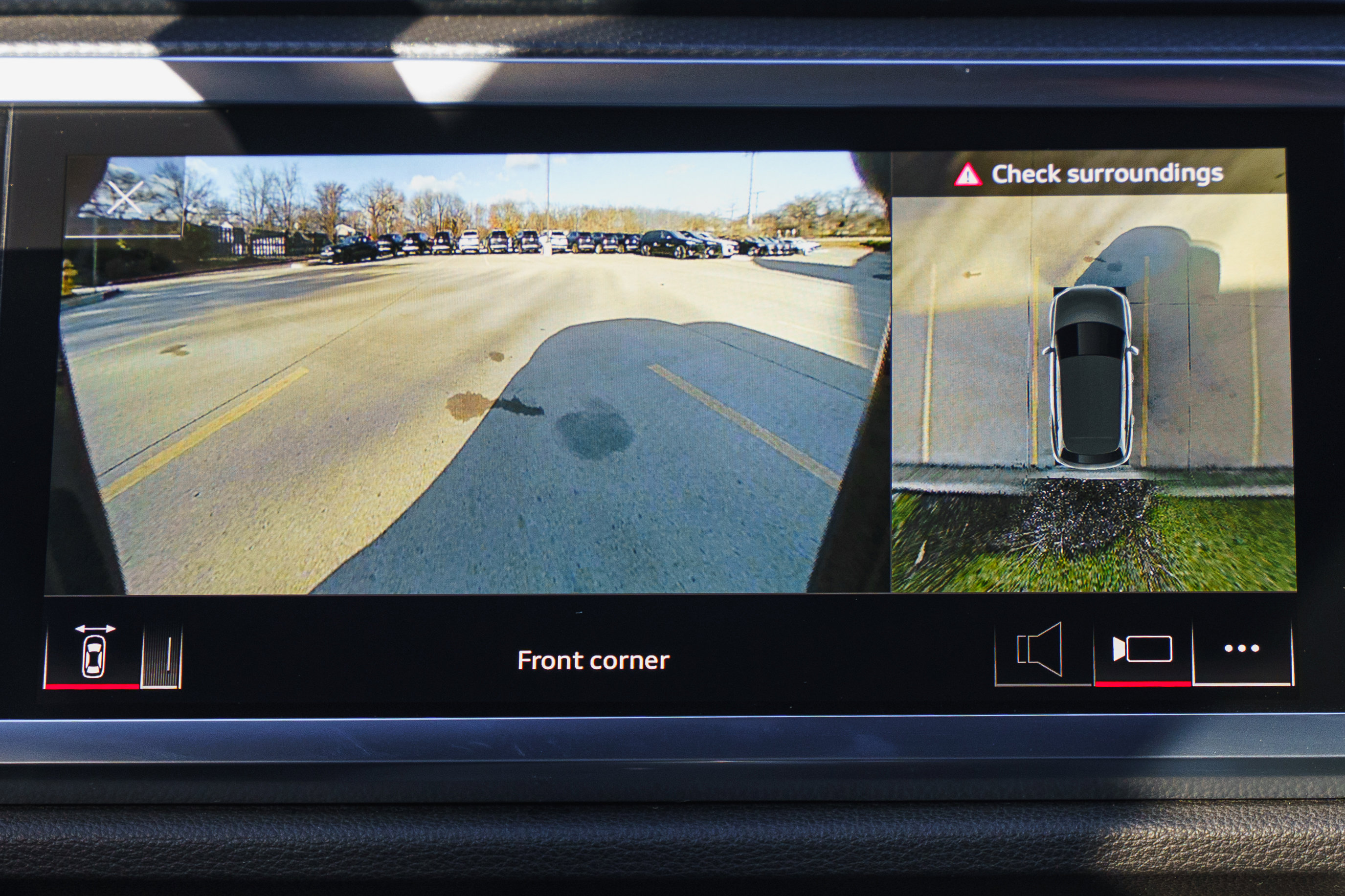 Certified 2025 Audi Q3 2.0T Premium Plus w/ Premium Plus Package image 14