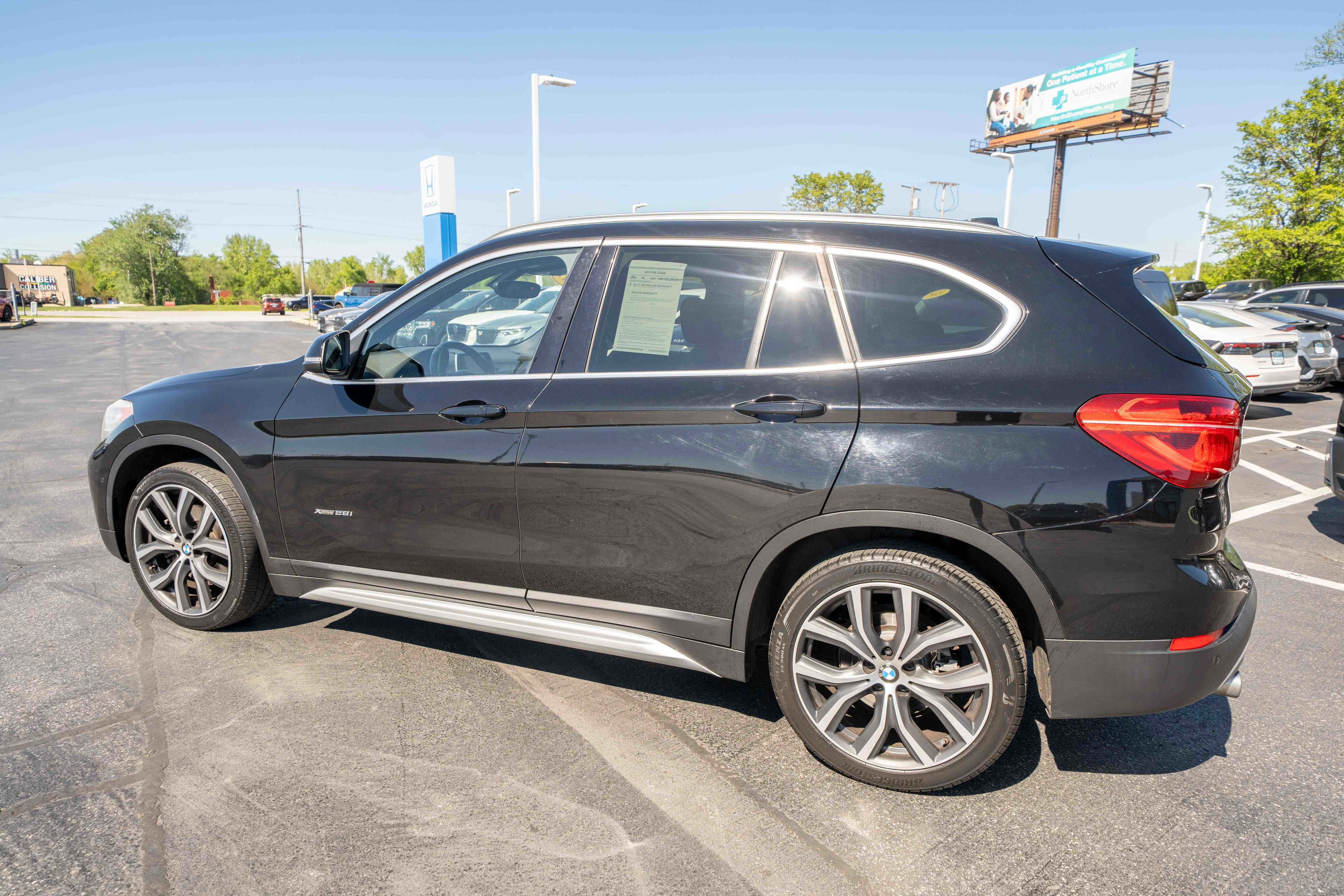 Used 2017 BMW X1 xDrive28i AWD/4WD image 4