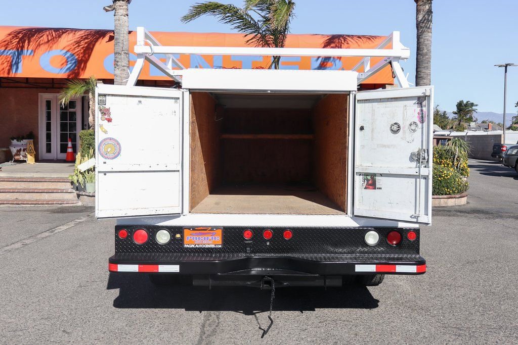 Used 2018 Ford F350 XL w/ Power Equipment Group image 9