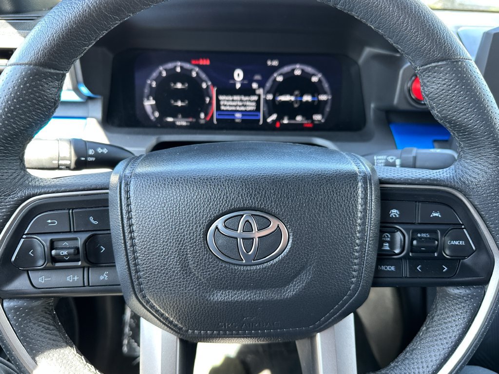 Used 2025 Toyota Tacoma TRD Off-Road AWD/4WD image 25