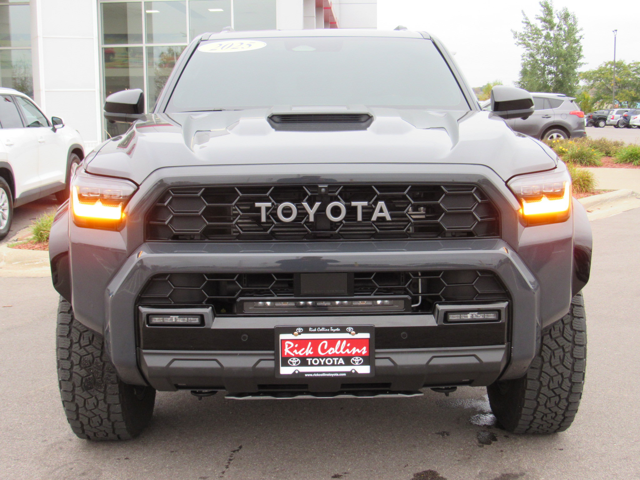 Used 2025 Toyota 4Runner TRD Pro AWD/4WD image 3