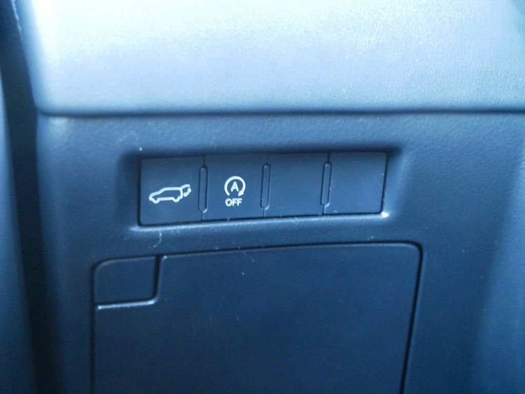 Used 2022 Lexus LX 600 4WD w/ Appearance Package image 27