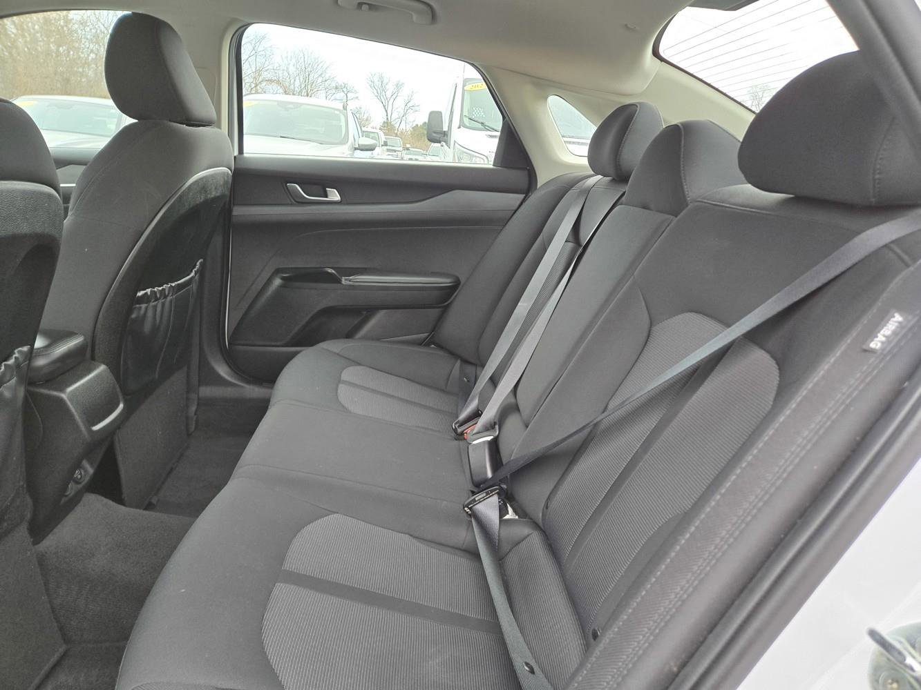 Used 2023 Kia K5 LXS image 28