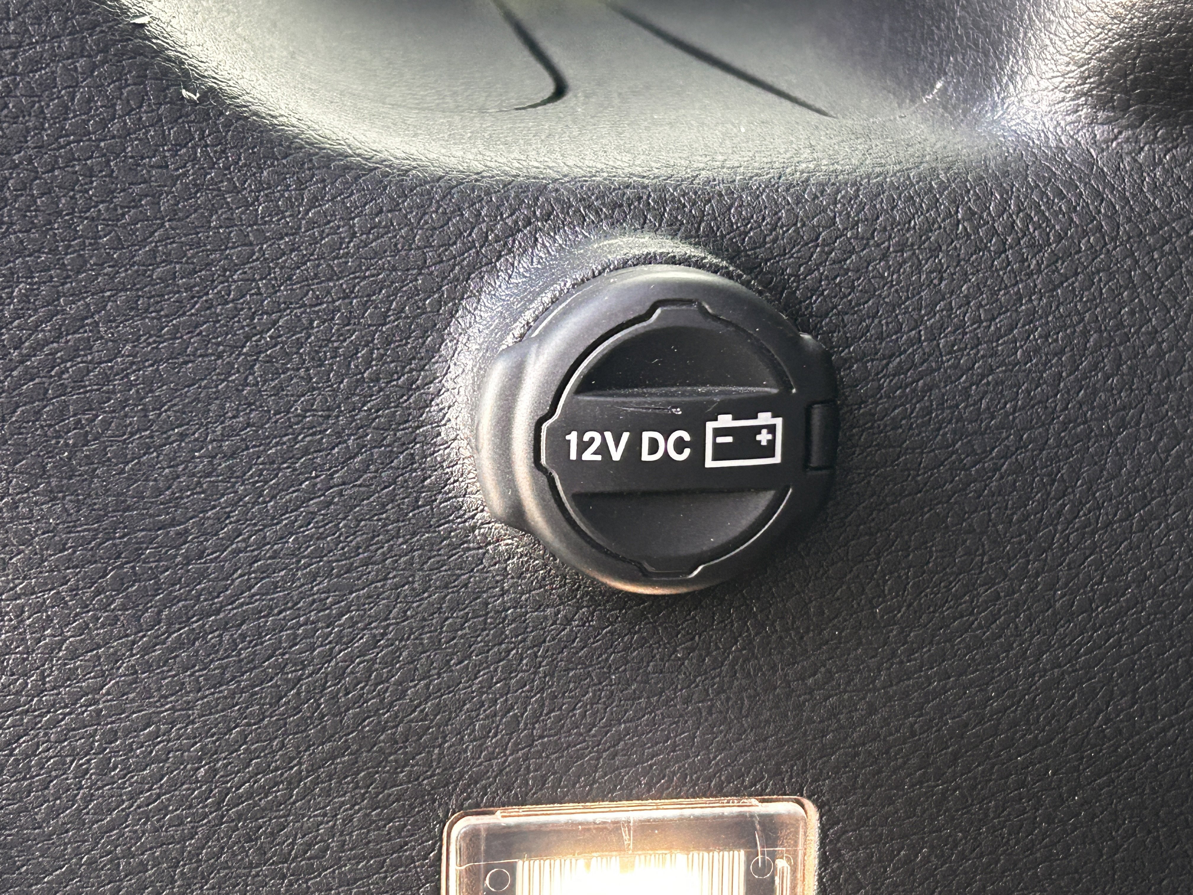 Certified 2025 Jeep Wrangler Sport AWD/4WD image 8