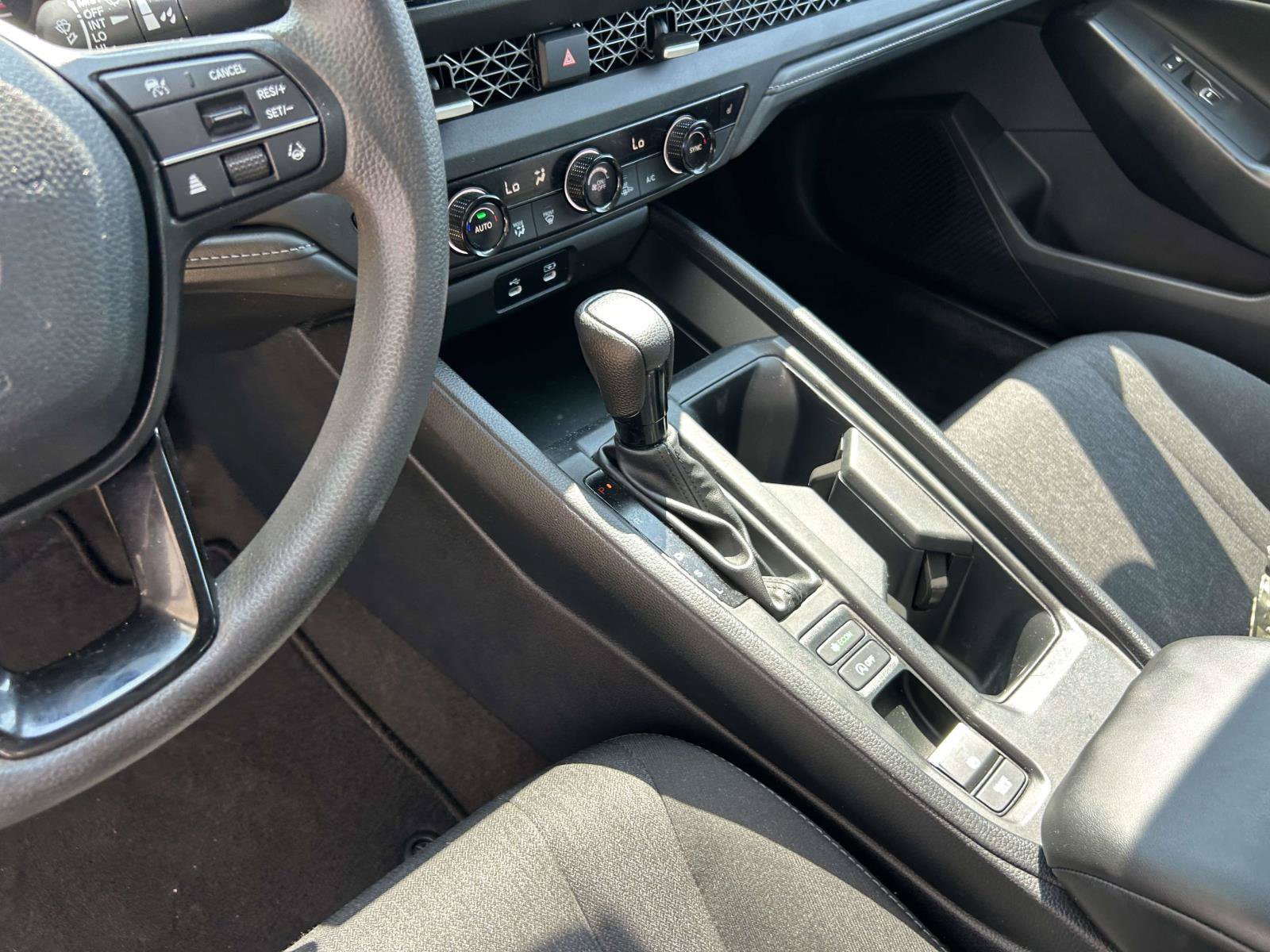 Used 2023 Honda Accord EX image 13
