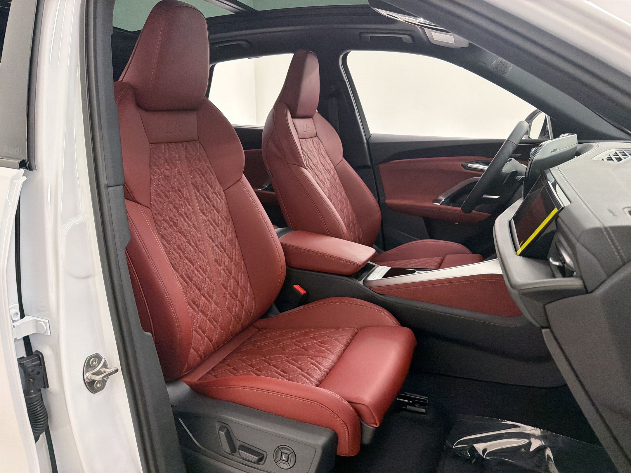 New 2026 Audi SQ5 Prestige AWD/4WD image 27