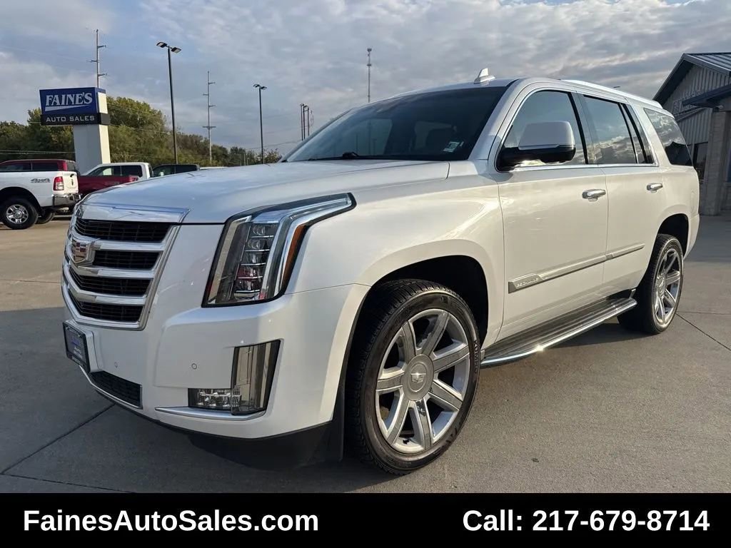 Used 2016 Cadillac Escalade Luxury image 3