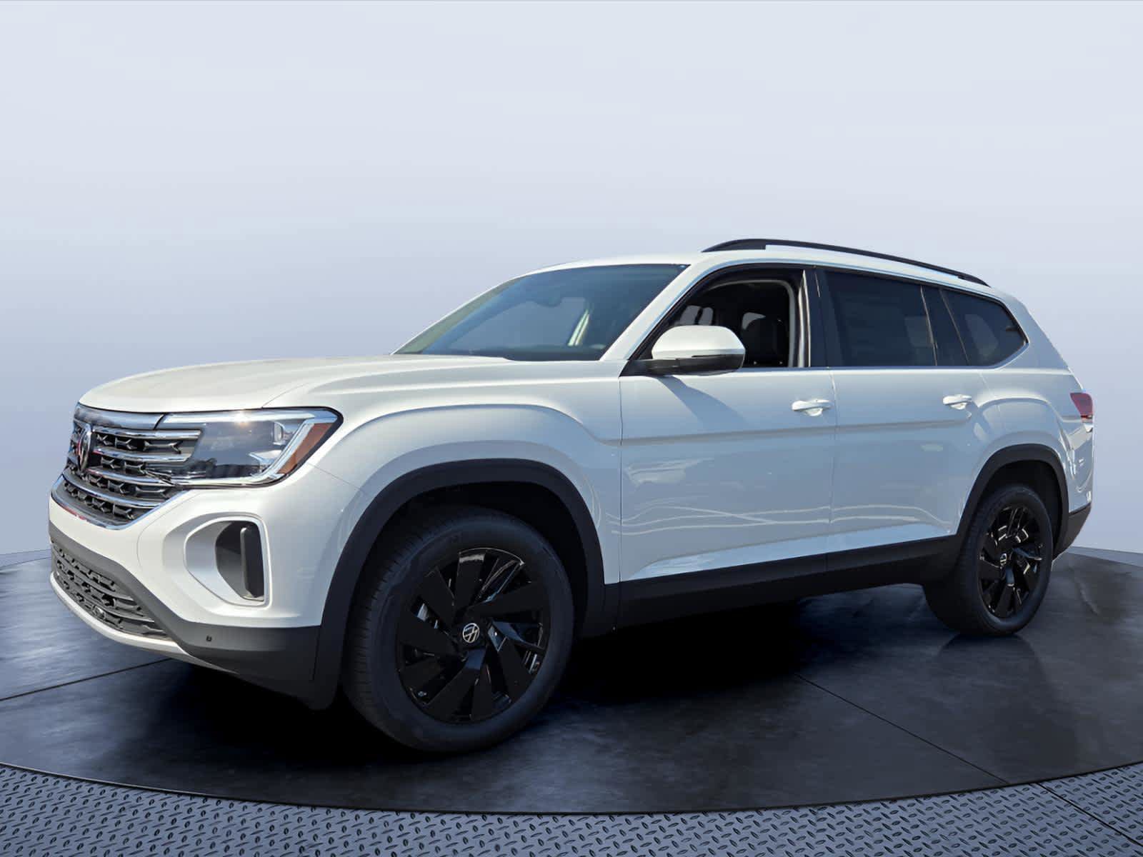 New 2026 Volkswagen Atlas SE FWD image 2