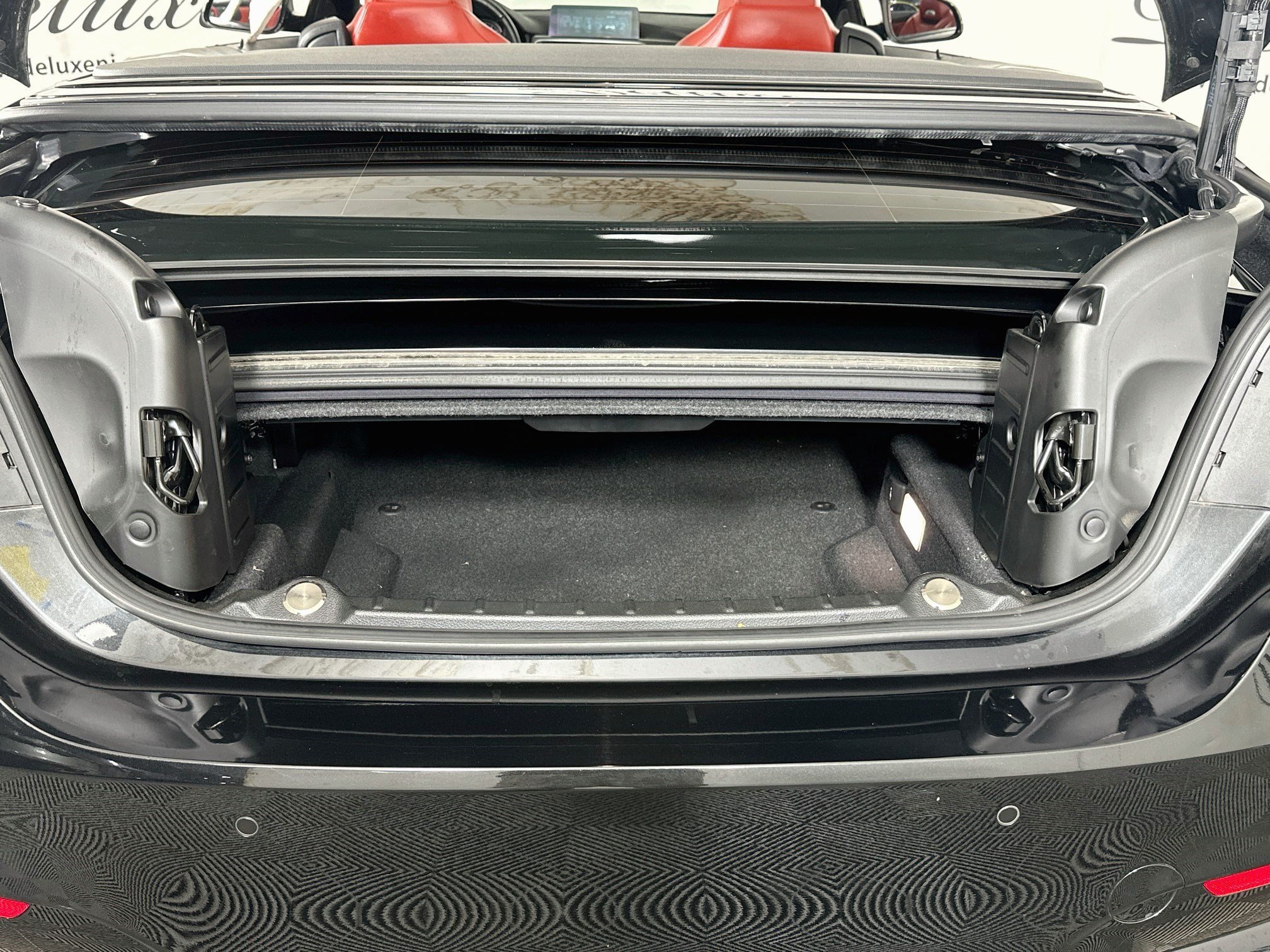 Used 2017 BMW M4 Convertible RWD image 23
