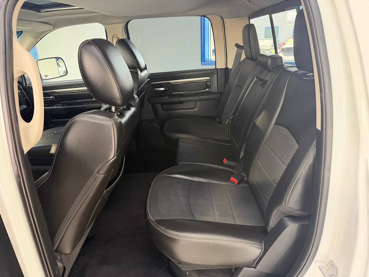 Used 2015 RAM 1500 Sport AWD/4WD image 17