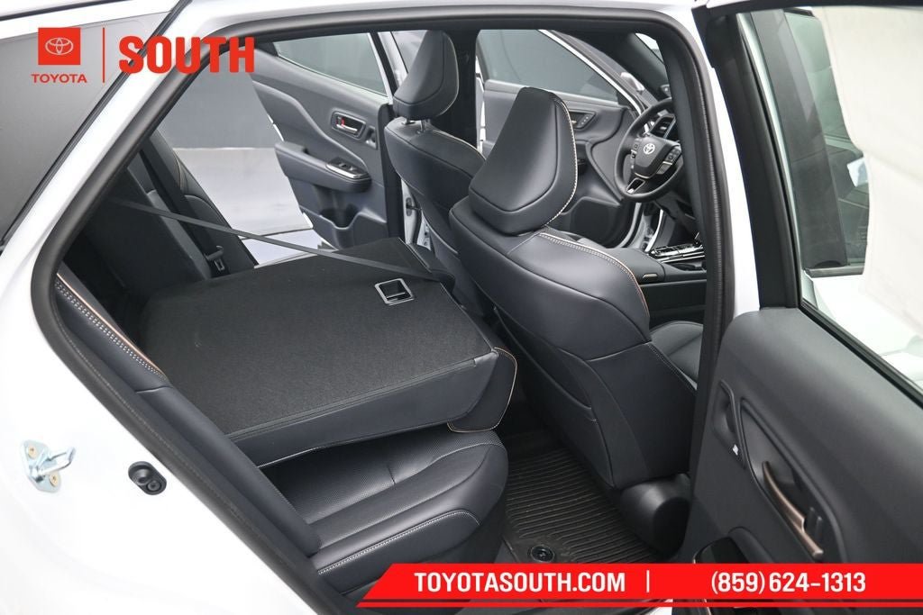 New 2026 Toyota Crown Platinum AWD/4WD image 33