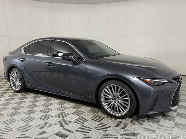 Used 2025 Lexus IS 300 w/ Premium Package RWD image 11