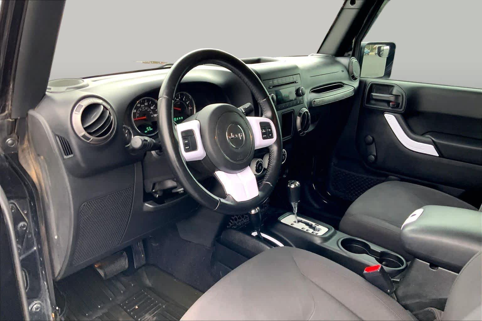 Used 2018 Jeep Wrangler Sport AWD/4WD image 18