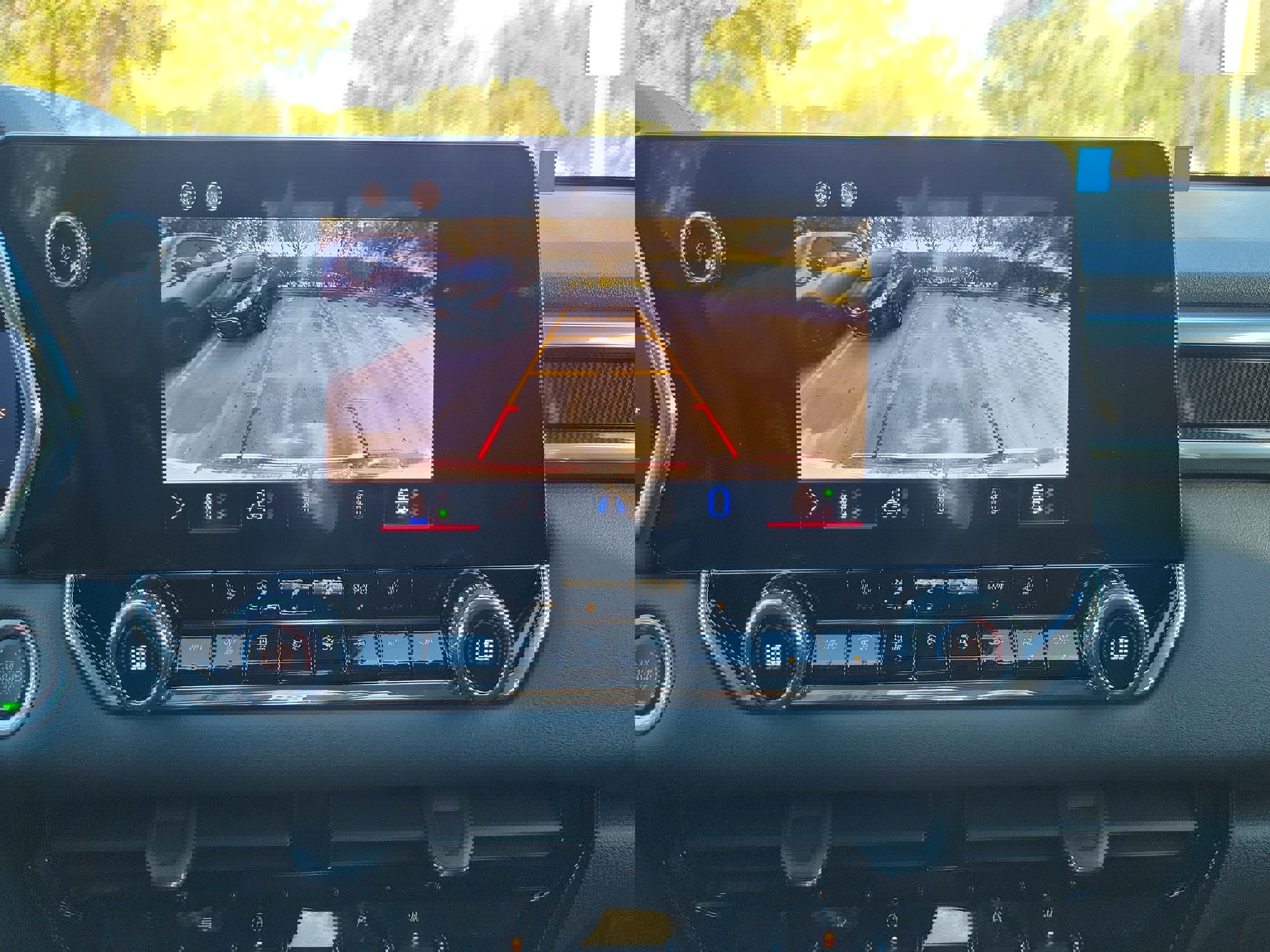 New 2025 GMC Canyon Elevation w/ Convenience Package image 12