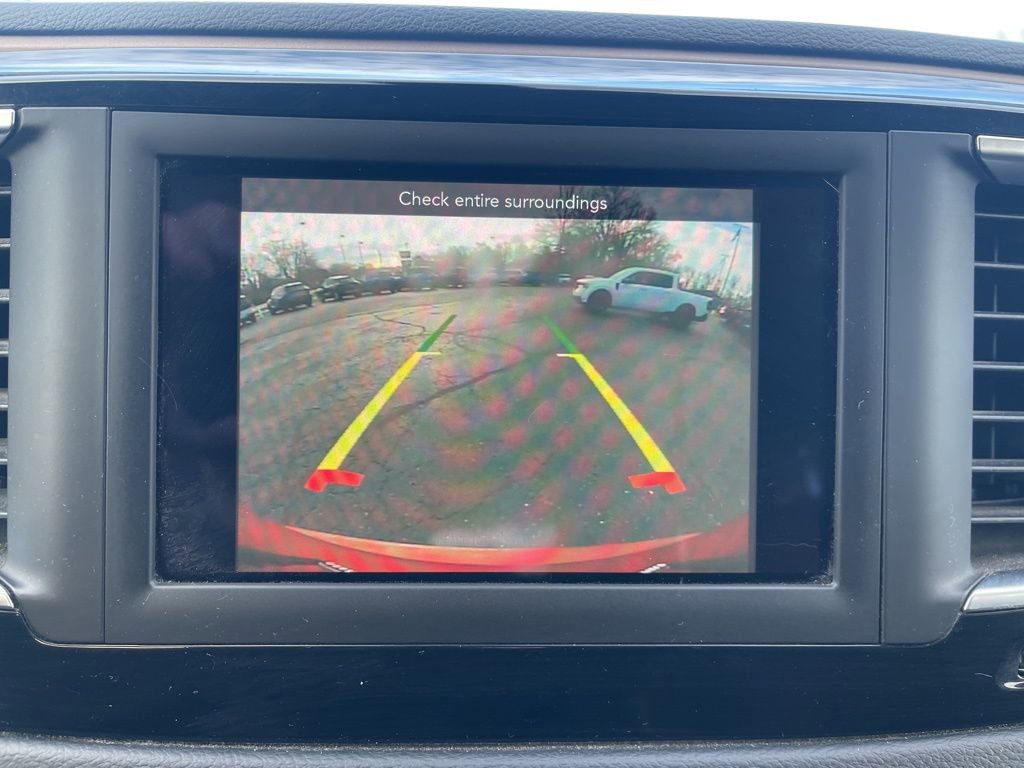 Used 2018 Chrysler Pacifica Touring Plus w/ Tire & Wheel Group image 20