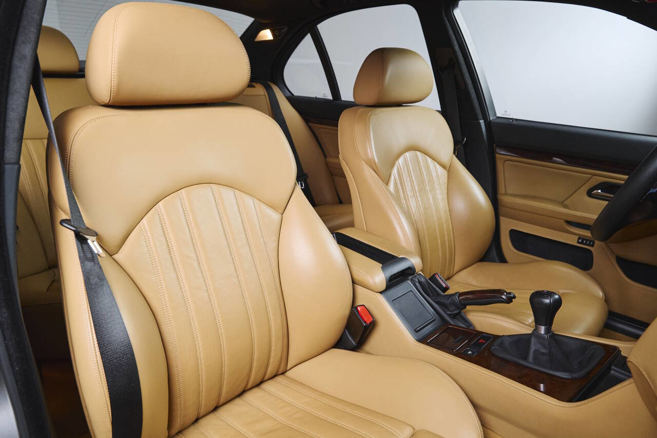 Used 2003 BMW M5 image 45