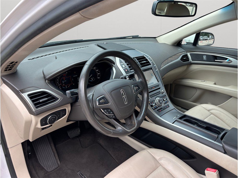 Used 2018 Lincoln MKZ Select w/ Select Plus Package FWD image 6