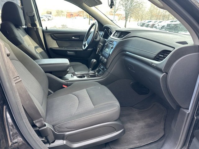Used 2016 Chevrolet Traverse LT w/ Style and Technology Package image 28