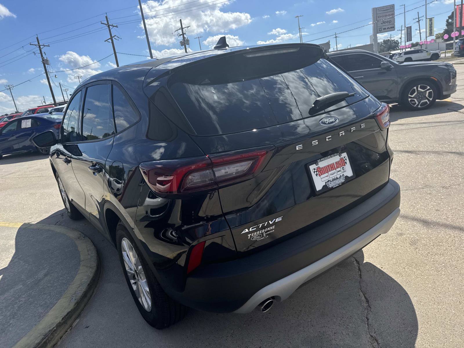 Used 2025 Ford Escape Active image 5