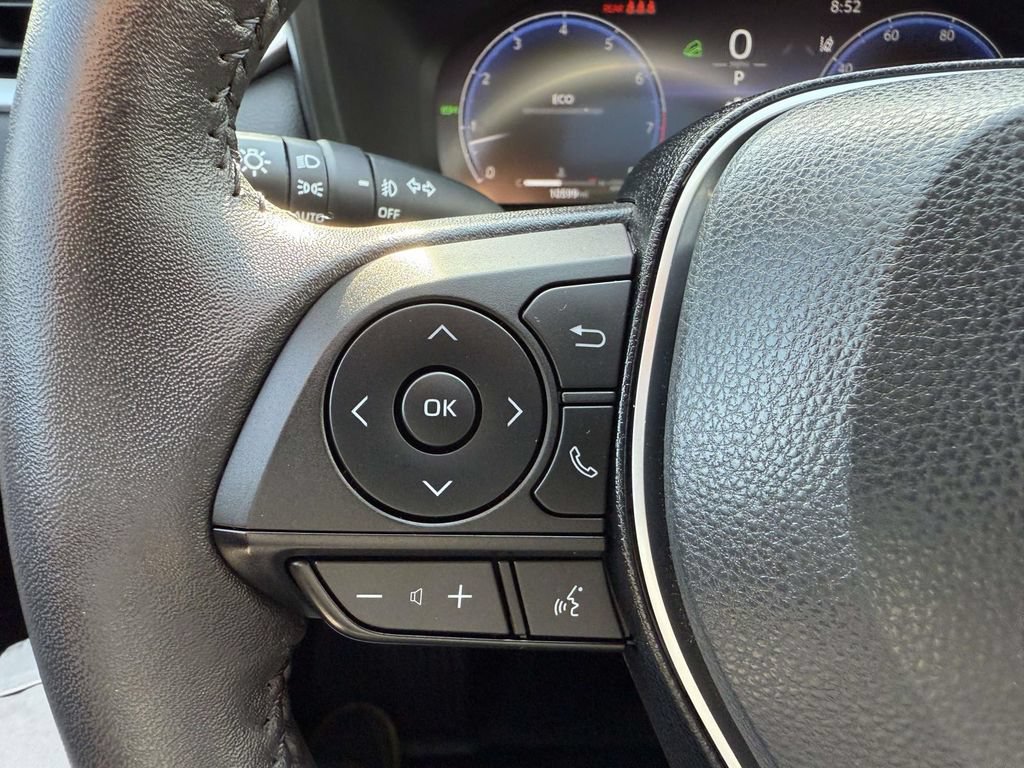 Used 2023 Toyota RAV4 Limited AWD/4WD image 23