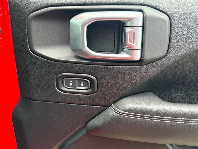 Used 2020 Jeep Gladiator Overland AWD/4WD image 21