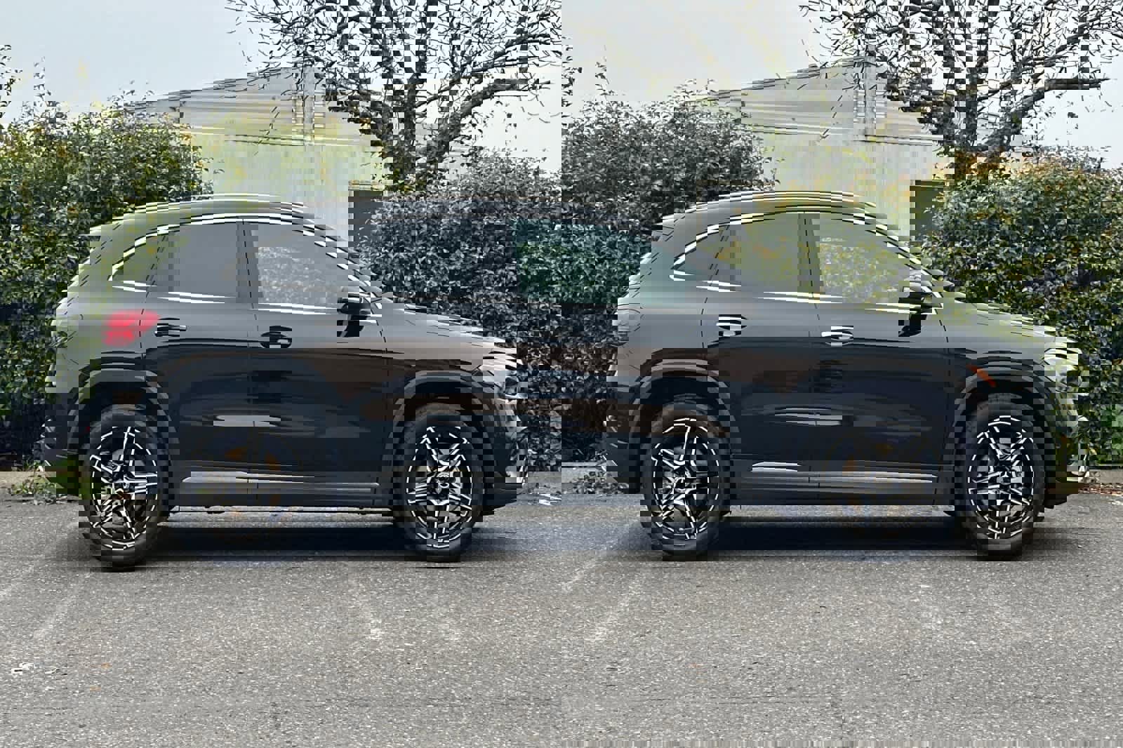 New 2026 Mercedes-Benz GLA 250 image 2