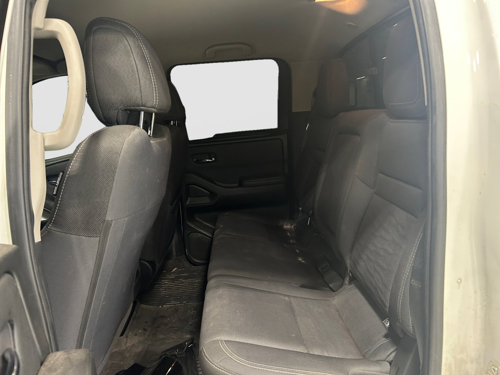 Used 2023 Nissan Frontier SV w/ SV Convenience Package RWD image 11