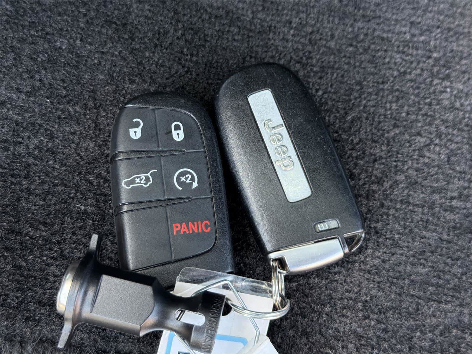 Used 2017 Jeep Grand Cherokee Limited RWD image 22
