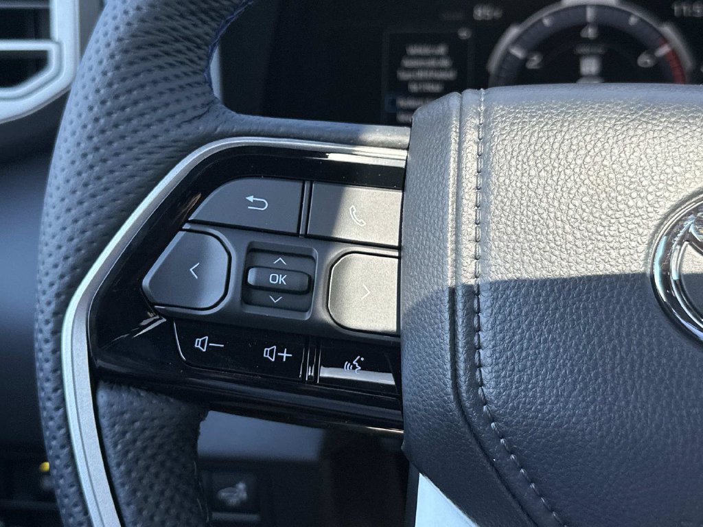 New 2026 Toyota Sequoia Platinum AWD/4WD image 32