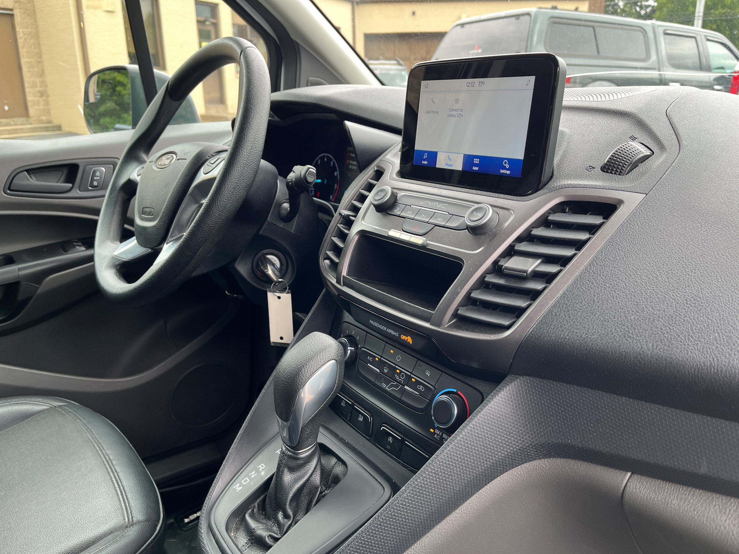 Used 2021 Ford Transit Connect XL FWD image 13
