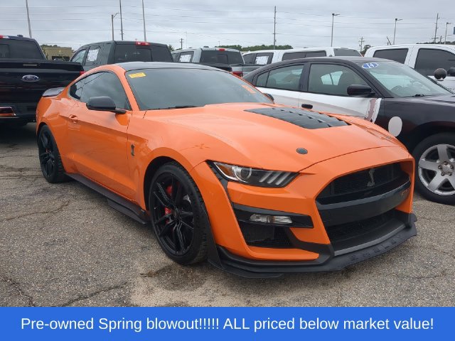 Used 2021 Ford Mustang Shelby GT500 w/ Technology Package RWD image 4