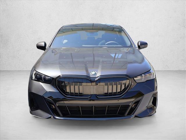 Used 2026 BMW 550e xDrive AWD/4WD image 5