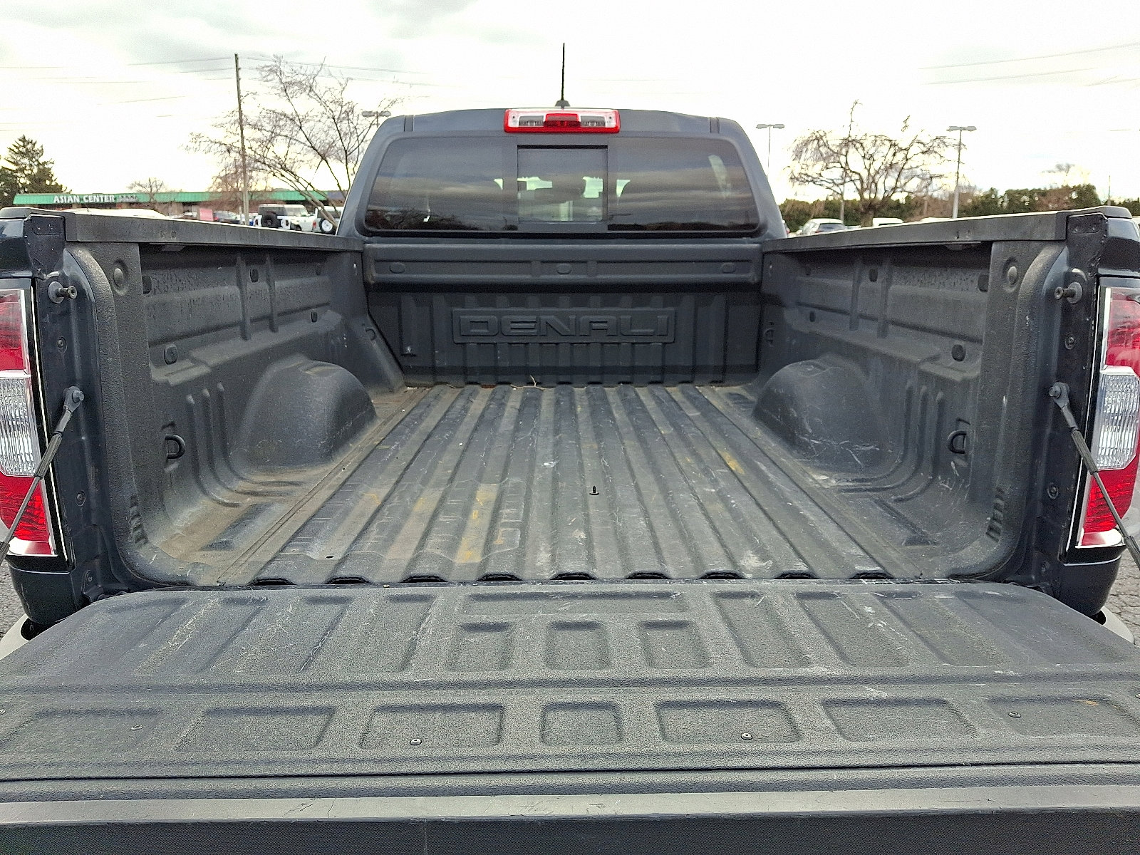 Certified 2021 GMC Canyon Denali image 28