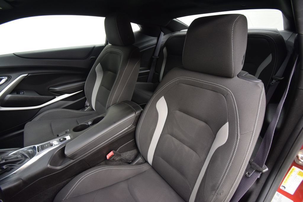 Used 2017 Chevrolet Camaro LT RWD image 19